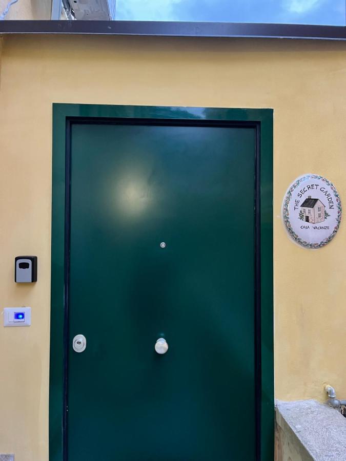 Ferienwohnung The Secret Garden Salerno Exterior foto